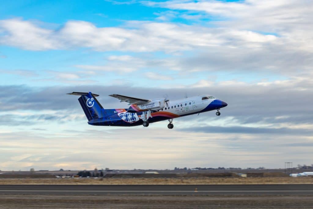 What the First Dash 8 Hydrogen-Electric Flight Means for Aviation